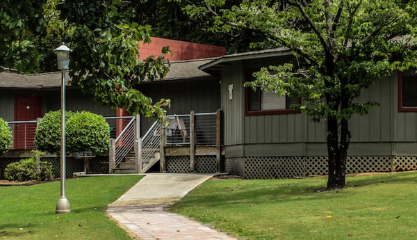 The exterior of a cabin at the Clemson University Outdoor Lab.
